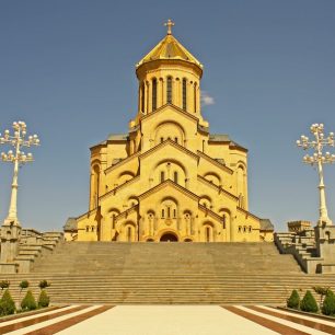 Monumentální Katedrála Nejsvětější Trojice, třetí nejvyšší pravoslavná stavba na světě