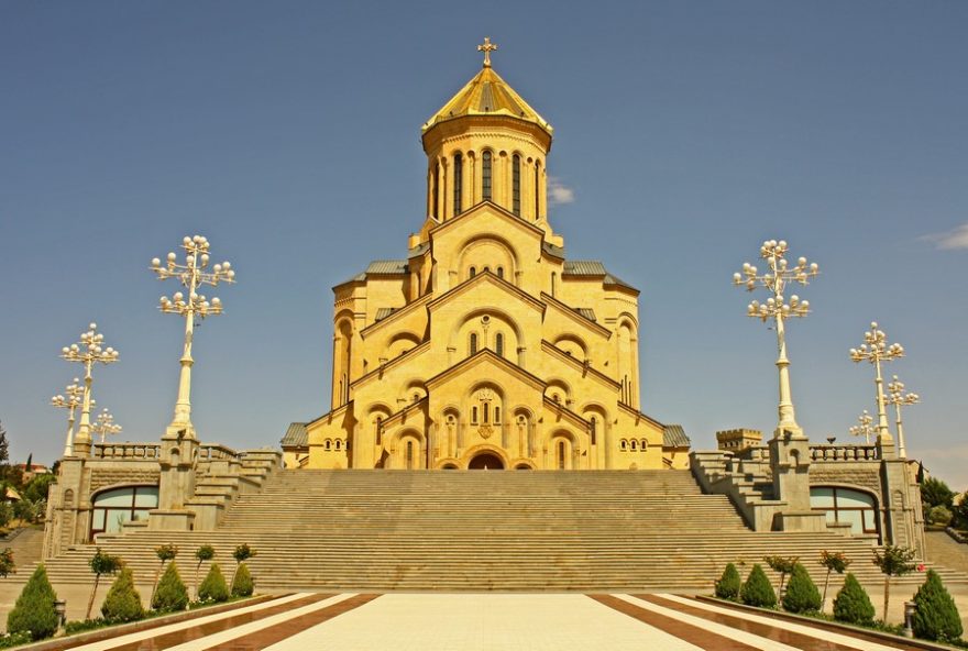 Monumentální Katedrála Nejsvětější Trojice, třetí nejvyšší pravoslavná stavba na světě