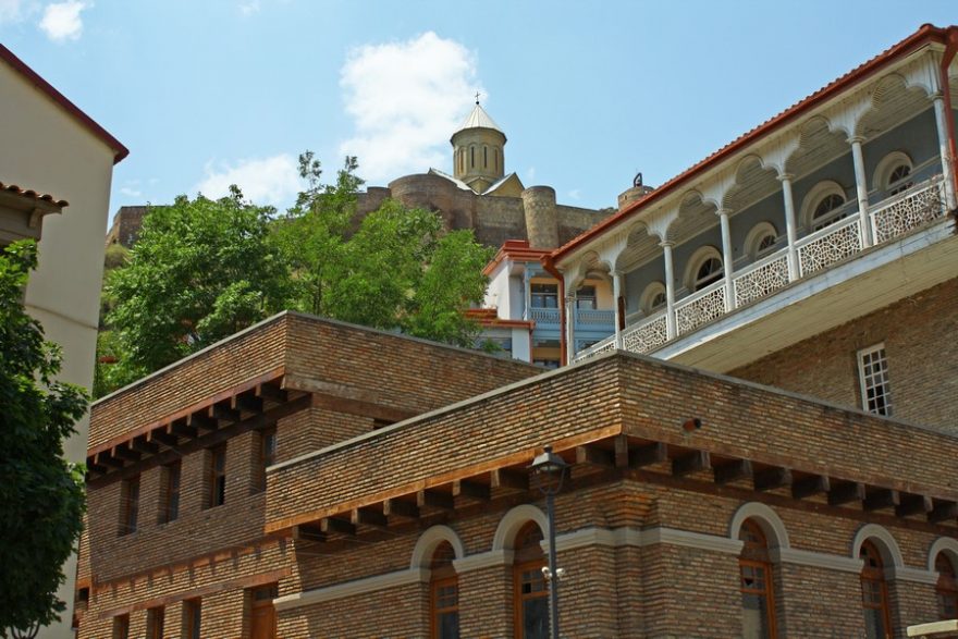 Narikala z lázeňské čtvrti Starého města