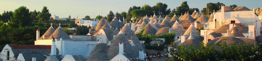 Na průzkum Alberobella a bludiště uliček jeho trpasličích domečků trulli vyrazte brzy ráno