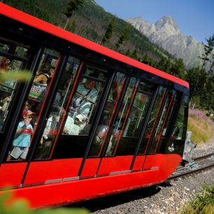 Pozemní lanová dráha Starý Smokovec (1025m.n.m.) - Hrebienok (1272 m.n.m.)