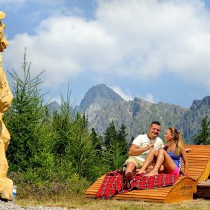 Lanovka ze Starého Smokovce na Hrebienek trvá 7–8 minut a překonává 246metrové převýšení