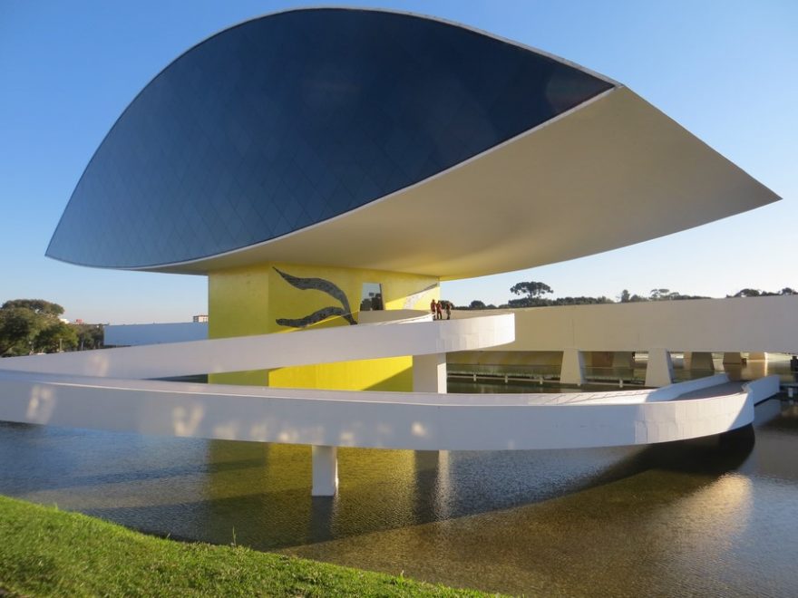 Brazílie - Curitiba - muzeum Oscara Niemeyera
