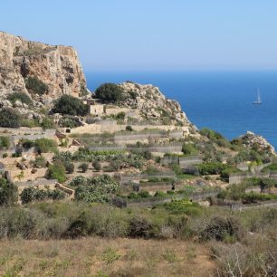 Venkovská krajina Goza, severozápadní pobřeží