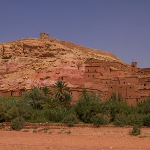 Vesnice Aït Ben Haddou původně vznikla na karavanní stezce vedoucí ze Sahary do Marrákeše