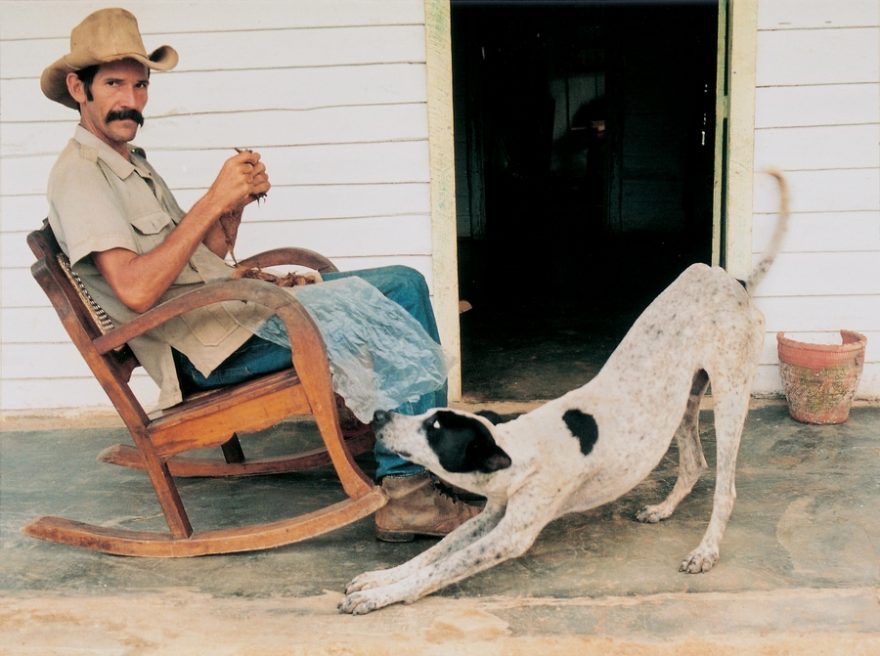 Čas na Kubě plyn líně, jako když se pomalu protahuje pes nebo se pohupujete v houpacím křesle