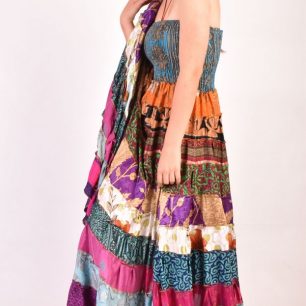 Originální oblečení SANU BABU má nádech orientu