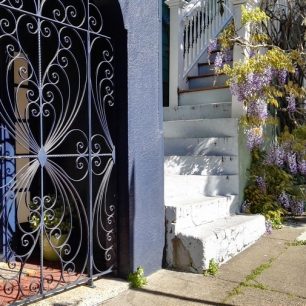 Kdesi v uličkách města, když jsem se vydala prozkoumávat metropoli lokálními autobusy