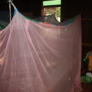 Erární moskytiéry bývají často nevalné kvality