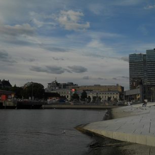 Pohlad na mesto z opery