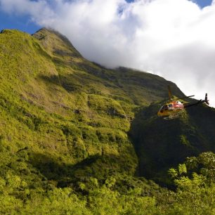Nejlepší způsob jak prozkoumat Réunion je výlet vrtulníkem