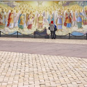 Vstup do areálu chrámu Svatého Michala, ukrajinci ctí svoji minulost a tradice a jsou na ně náležitě hrdí