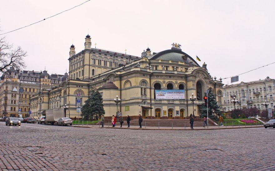 Budova ukrajinské Národní Opery byla založena z důvodu reorganizace tehdejší ruské opery a baletu