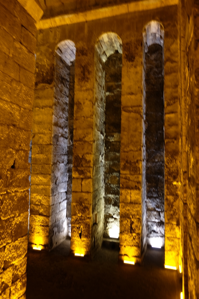 Vodní cisterna v Dara