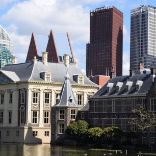 Haag je konzervativní velkoměsto, v němž sídlí jak významné mezinárodní instituce, tak královský palác