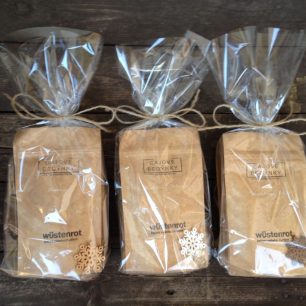 Reklamní vánoční celofánové balíčky se sypaným čajem