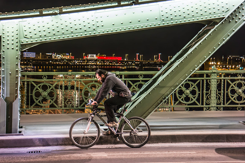 Budapešť lze rovněž skvěle objevovat na kole, zdroj: Flick.com