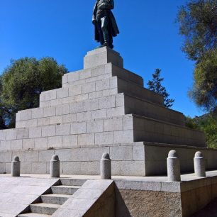 Napoleonova socha v Théatre de verdure du Casone