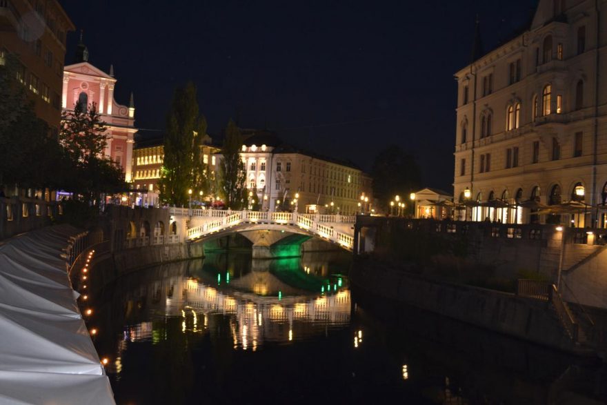 Noční Lublaň.