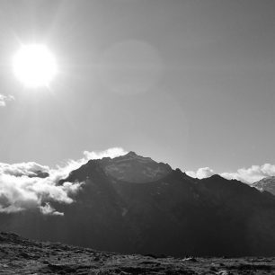 Pohled na Monte d’Oro ze sedla Muzzela