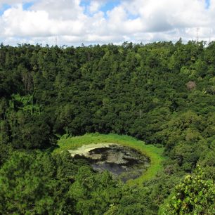 Kráter Trou aux Cerfs