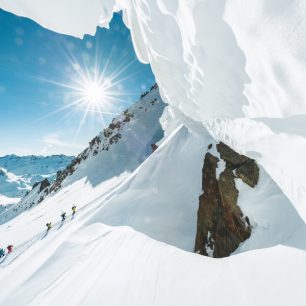 Ve Švýcarsku najdete spoustu terénů pro skitouring daleko od rušných sjezdovek / F: Thomas Senf