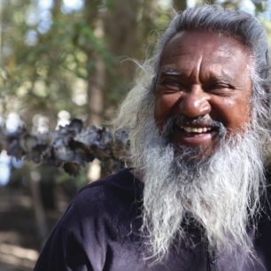 Austrálci, též nazýváni Aboriginové, jsou původní obyvatelé Austrálie